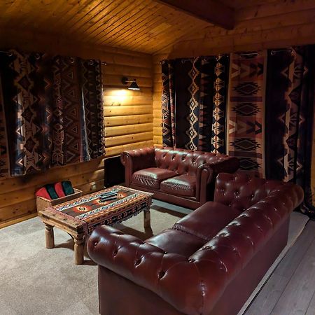Pineshadow Lodge-Dog Friendly Kenwick Park Louth Louth  Bagian luar foto