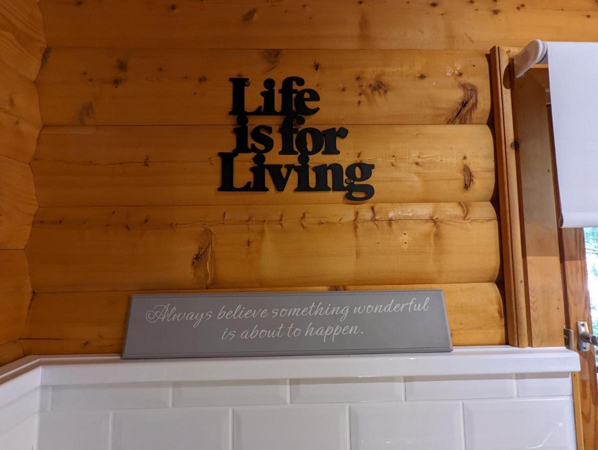 Pineshadow Lodge-Dog Friendly Kenwick Park Louth Louth  Bagian luar foto