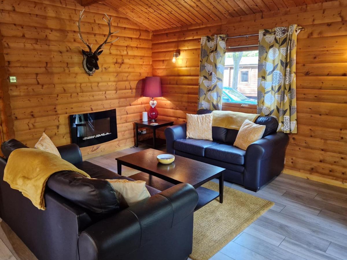 Pineshadow Lodge-Dog Friendly Kenwick Park Louth Louth  Bagian luar foto